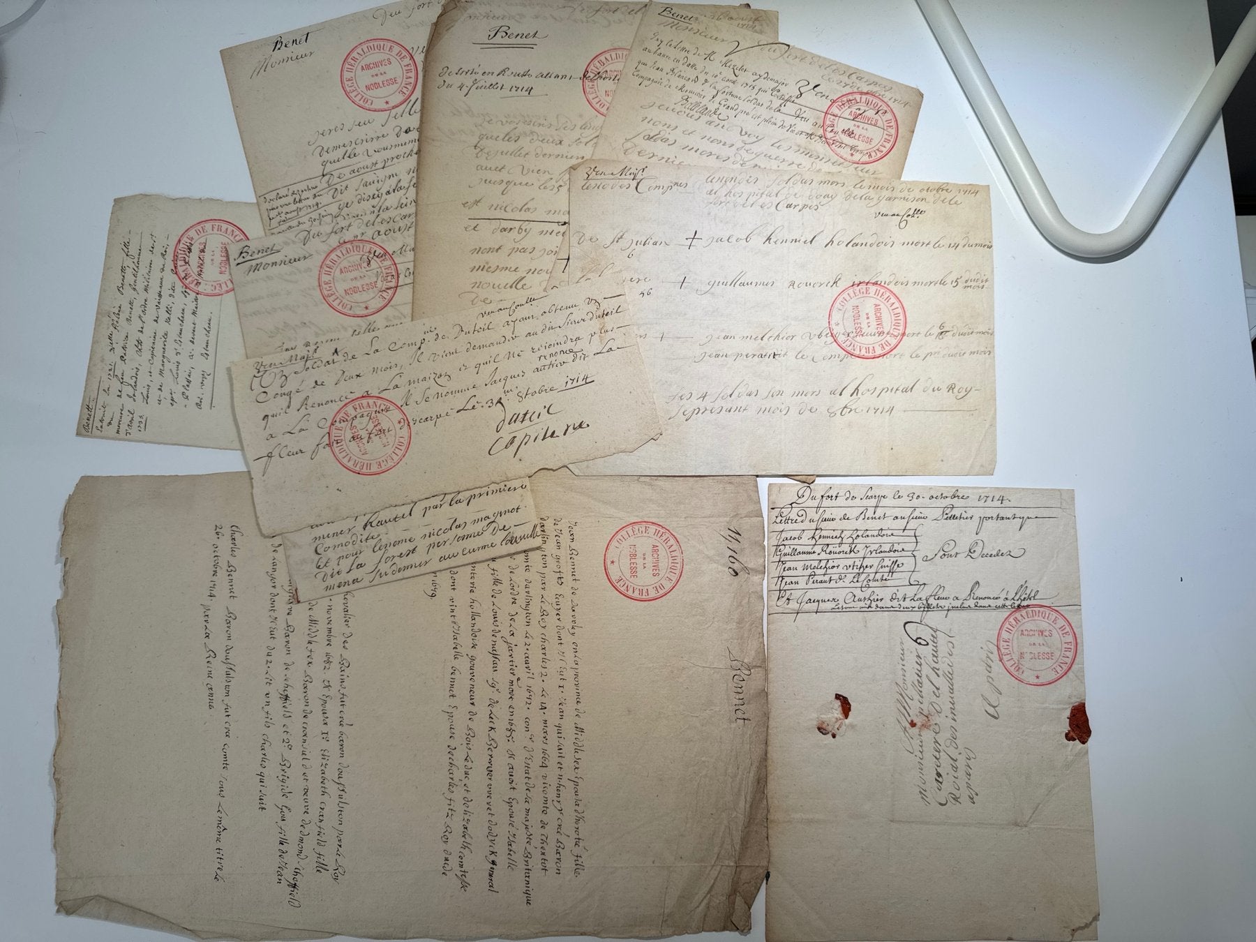Charles Bennet, primer conde de Tankerville 5 cartas autógrafas y firmadas a Monsieur Pettatier en París. 1714