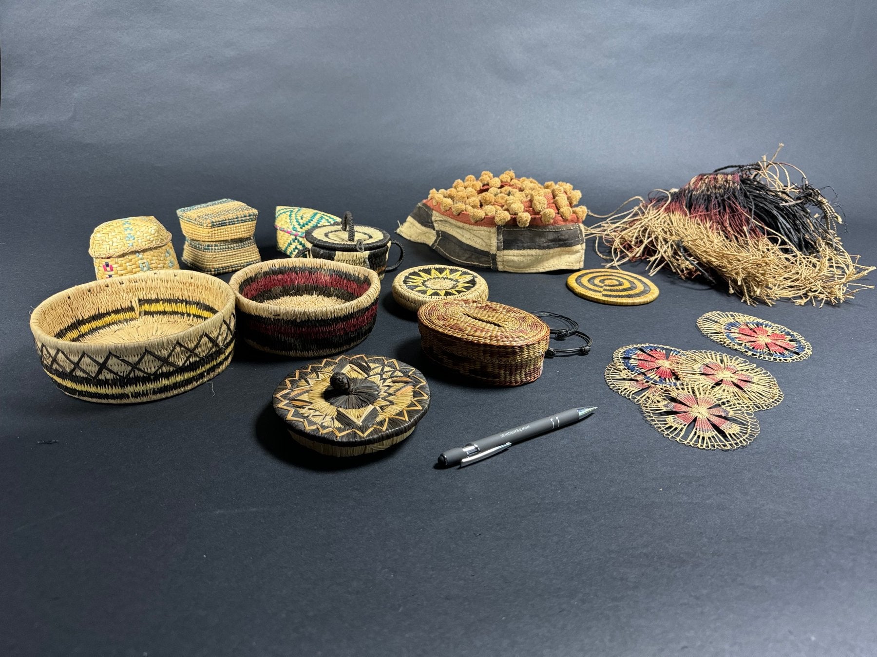 Lote de cestas artesanías Shoowa-Kuba y Tetela