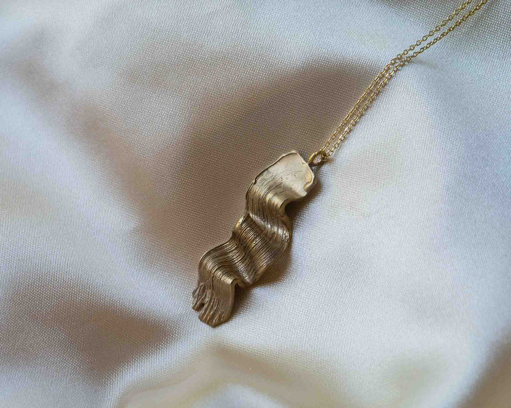Collar Fude en Latón de Paloma Martín