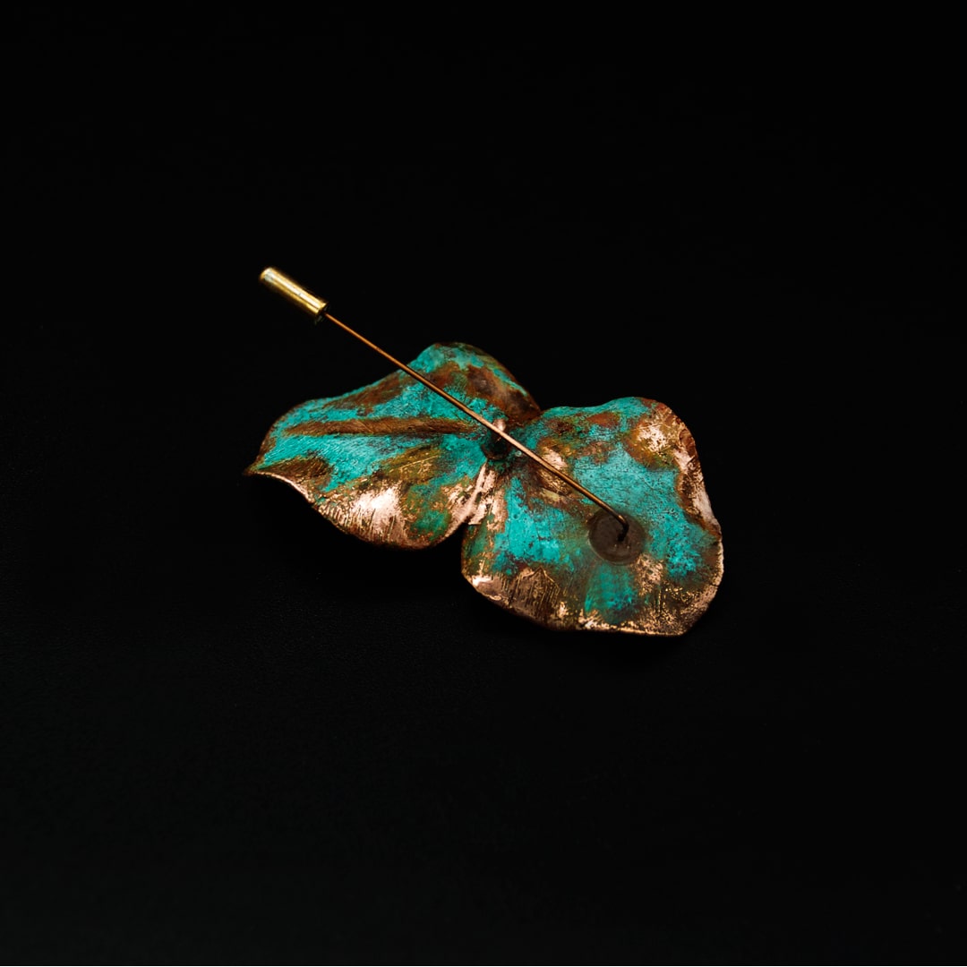 Broche de Cobre Eucalyptus de Anna Canal