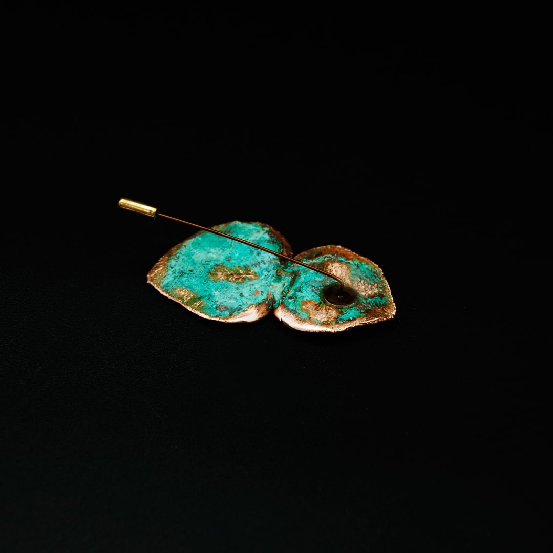 Broche de Cobre Minieucalipto de Anna Canal