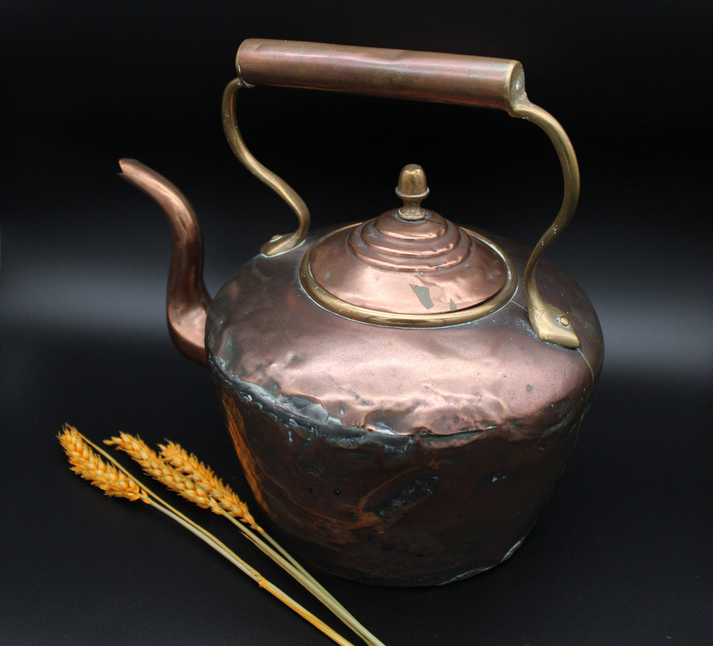 Cafetera-Tetera Antigua de Cobre y Latón. Circa 1900