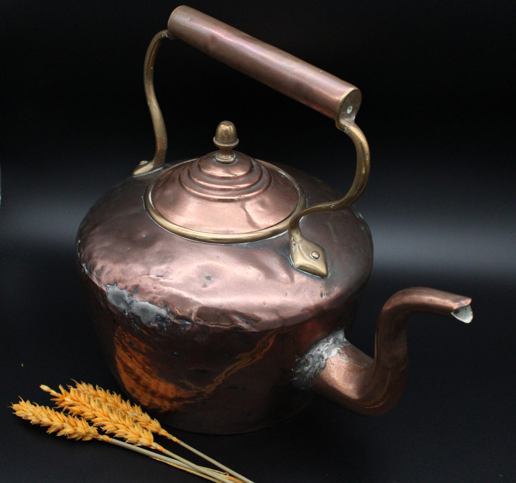 Cafetera-Tetera Antigua de Cobre y Latón. Circa 1900