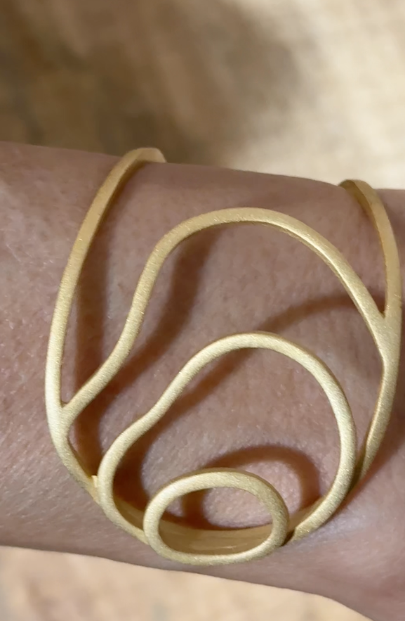 Atlas Gold Bracelet - Natural 18K Gold Design