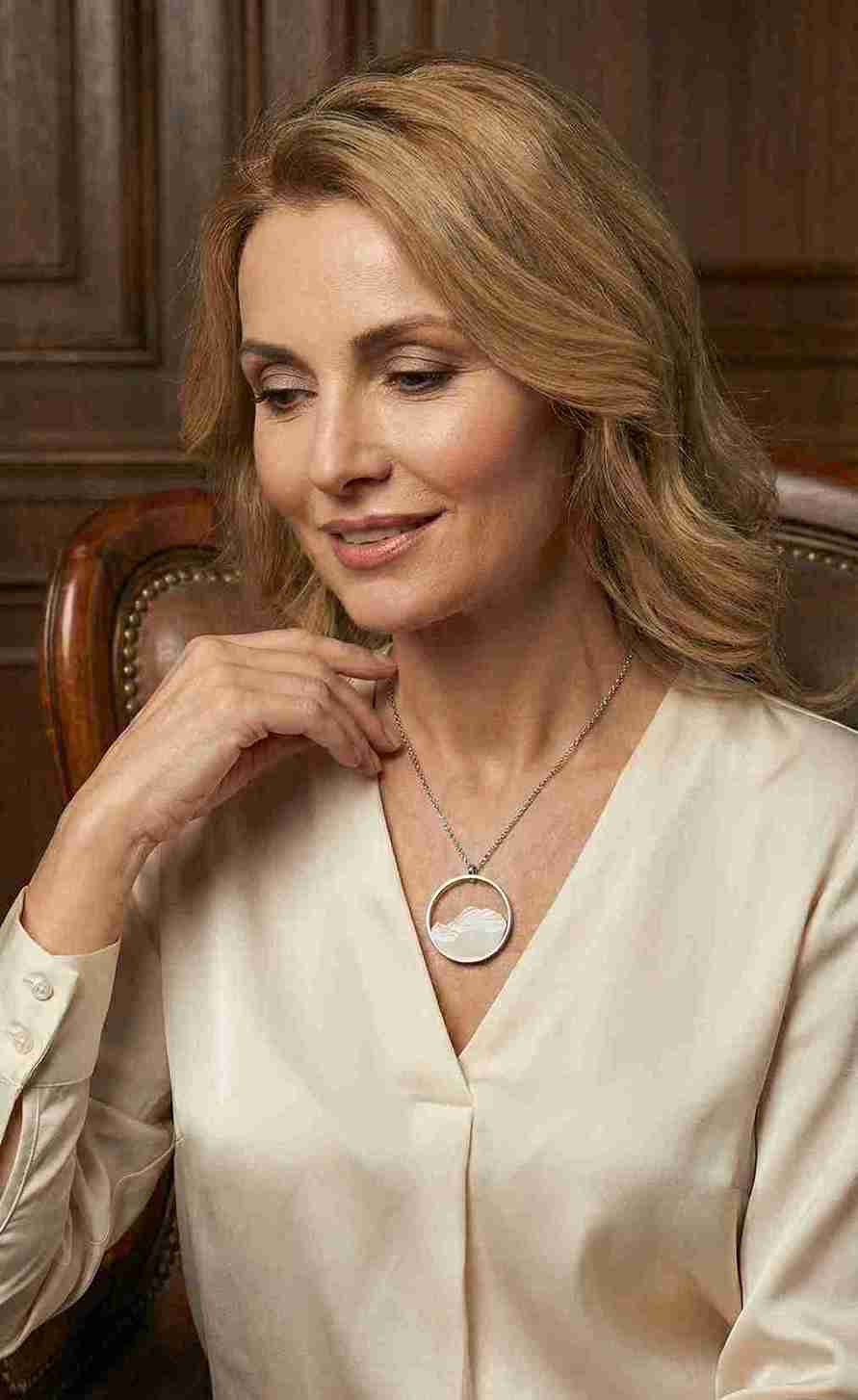 Circular White Silver Necklace - Fragmentos Collection by Ana Martinez and David de Felipe