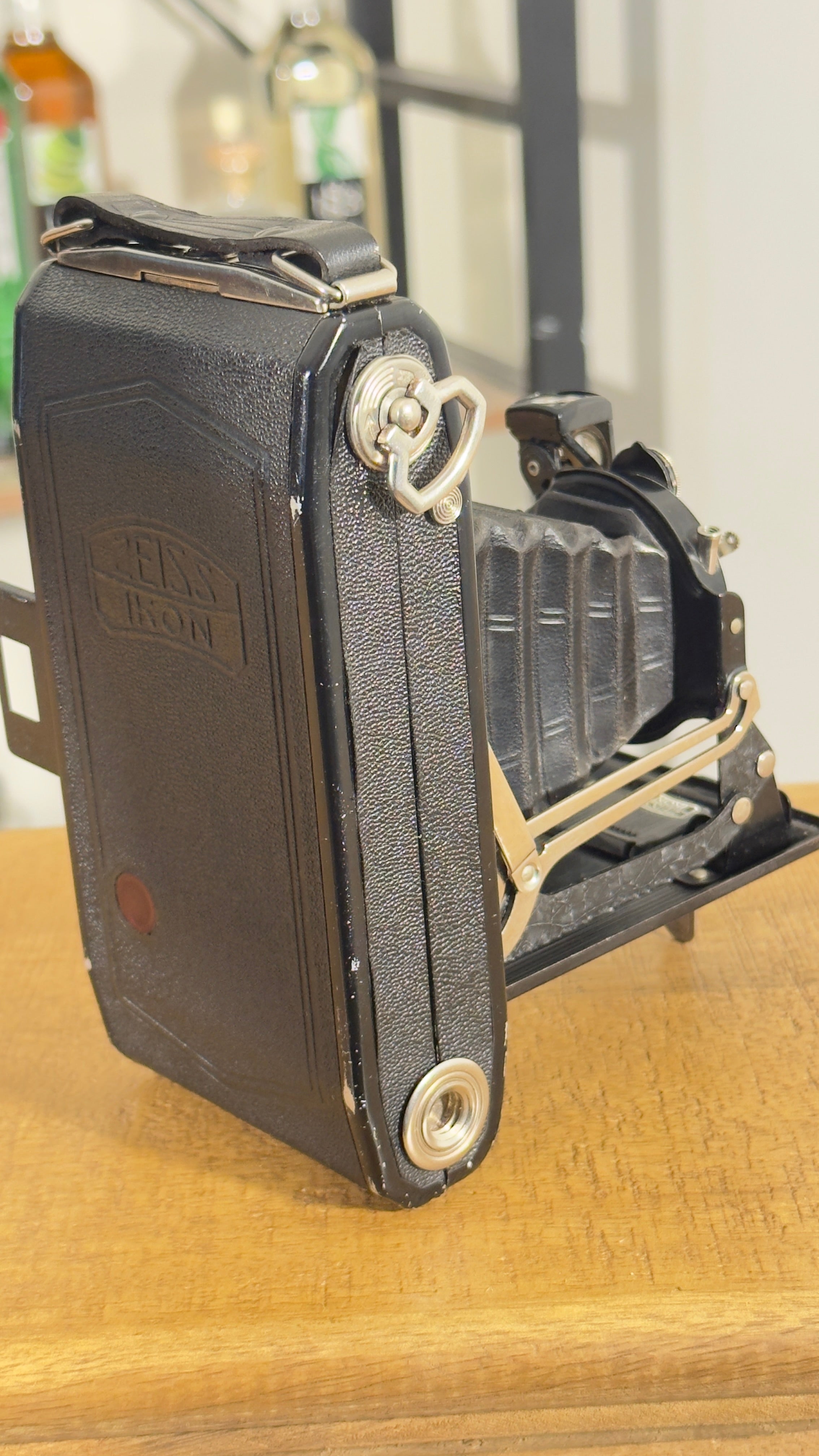 Cámara Zeiss Ikon Ikonta 6x9 c.1930 | Cámara Alemana de Fuelle | Novar Anastigmat 10.5 cm | Fotografía Analógica de Medio Formato