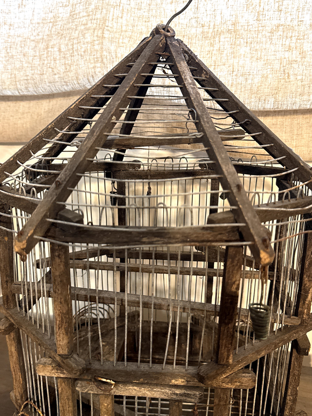 Antigua Jaula Trampa de Reclamo para Pájaros | Posible Origen Portugués | Arte Popular Rural | Finales del Siglo XIX – Principios del Siglo XX