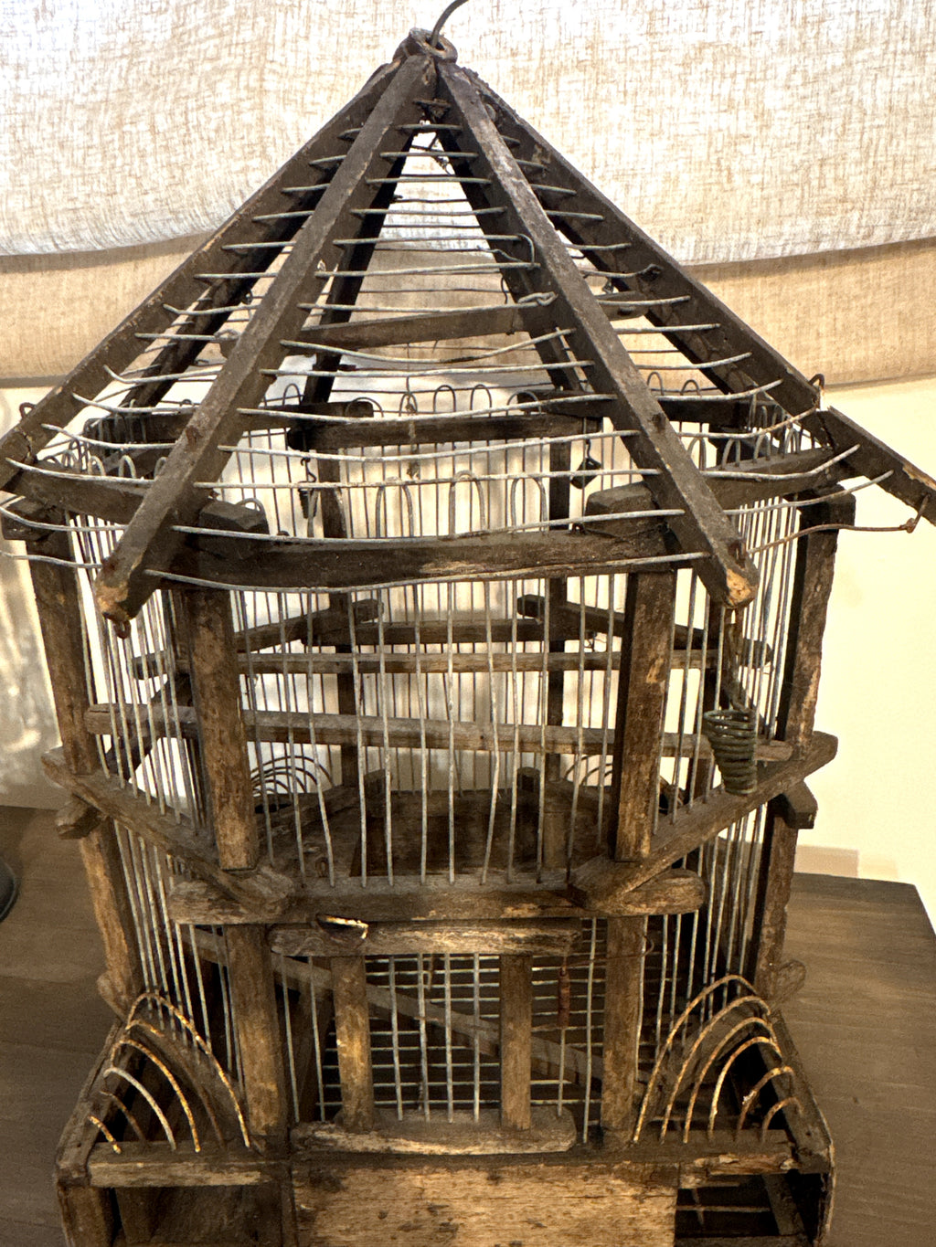 Antigua Jaula Trampa de Reclamo para Pájaros | Posible Origen Portugués | Arte Popular Rural | Finales del Siglo XIX – Principios del Siglo XX