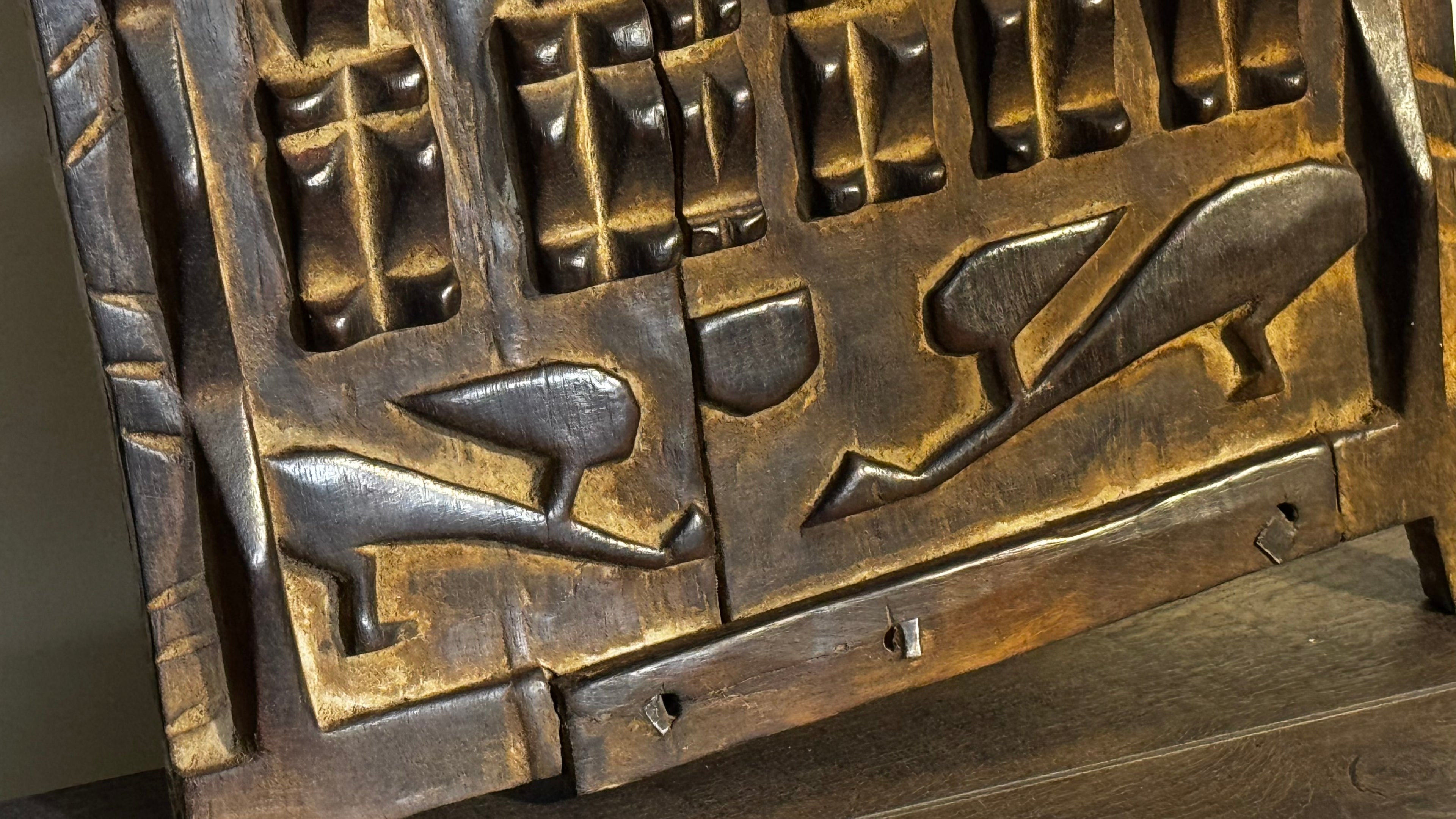 Puerta de Granero Dogón Bajdaguara de Malí | Antigua Puerta Africana Tallada a Mano | Arte Tribal Étnico | Escultura Arquitectónica de Madera