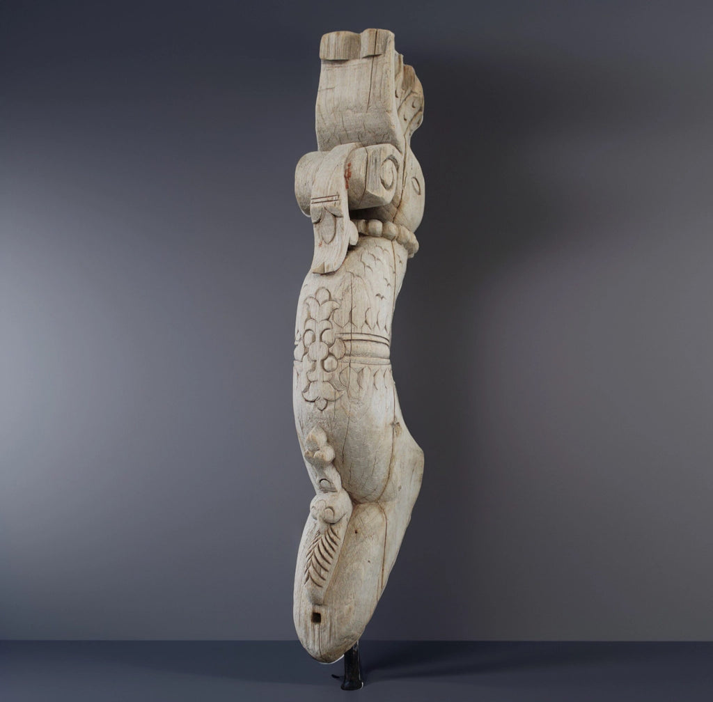 Escultura de Madera Tallada – "Dragón de Madera" (India, Vintage)