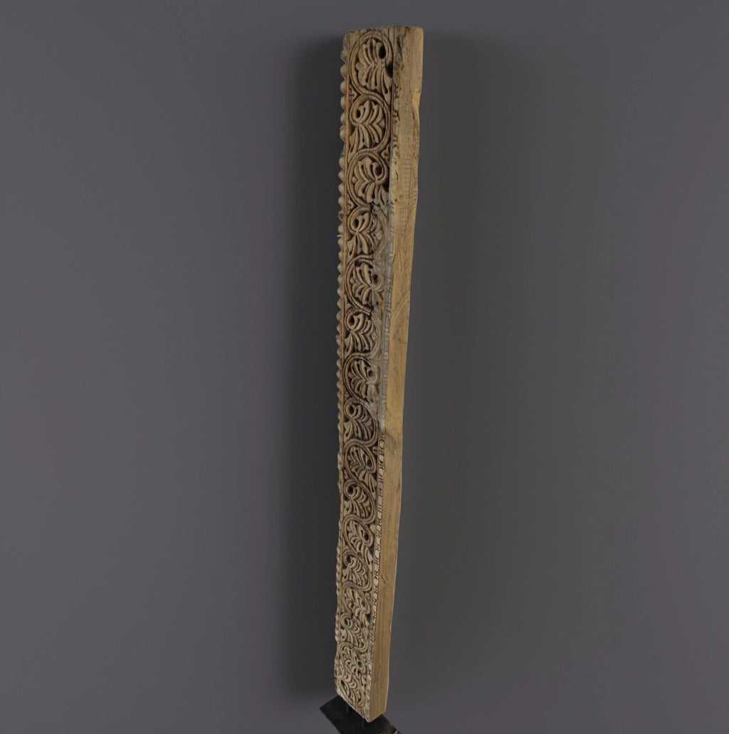 Escultura de Madera Tallada – "Follaje Infinito" (India, Vintage)