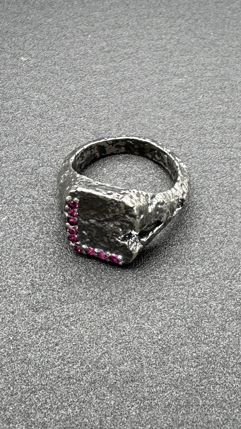 John Roberts Ring with 9 Rubies | Handmade Sterling Silver Ring – Santiago Prada