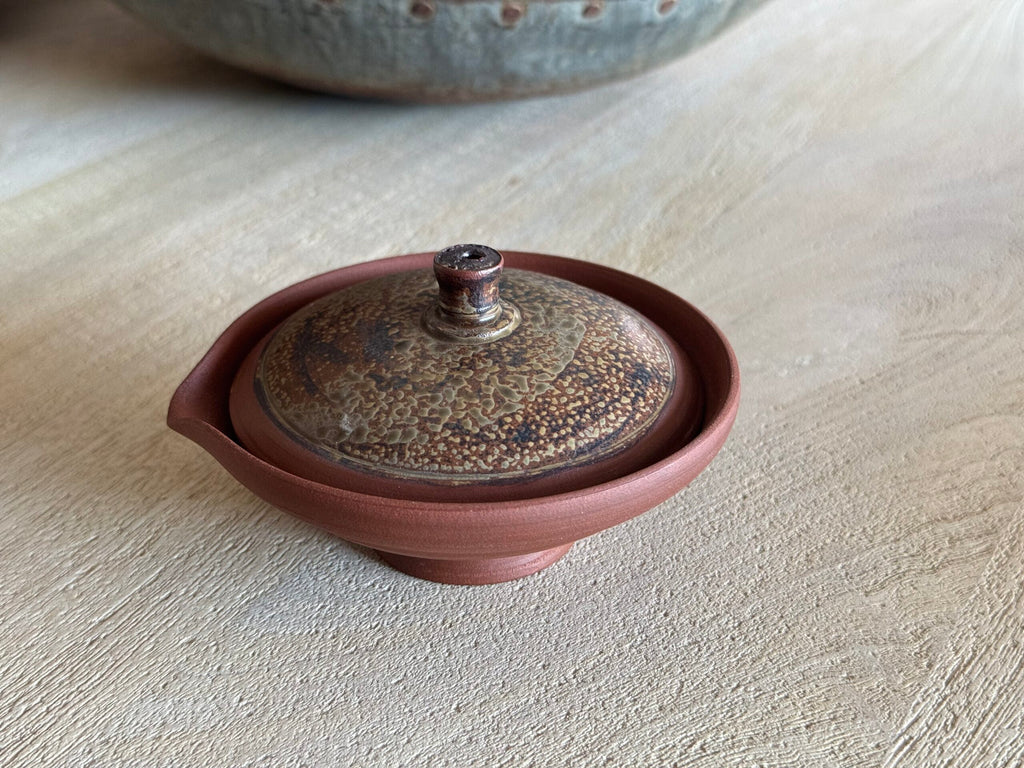 Gaiwan de cerámica roja esmaltada de Radenko Adnadj