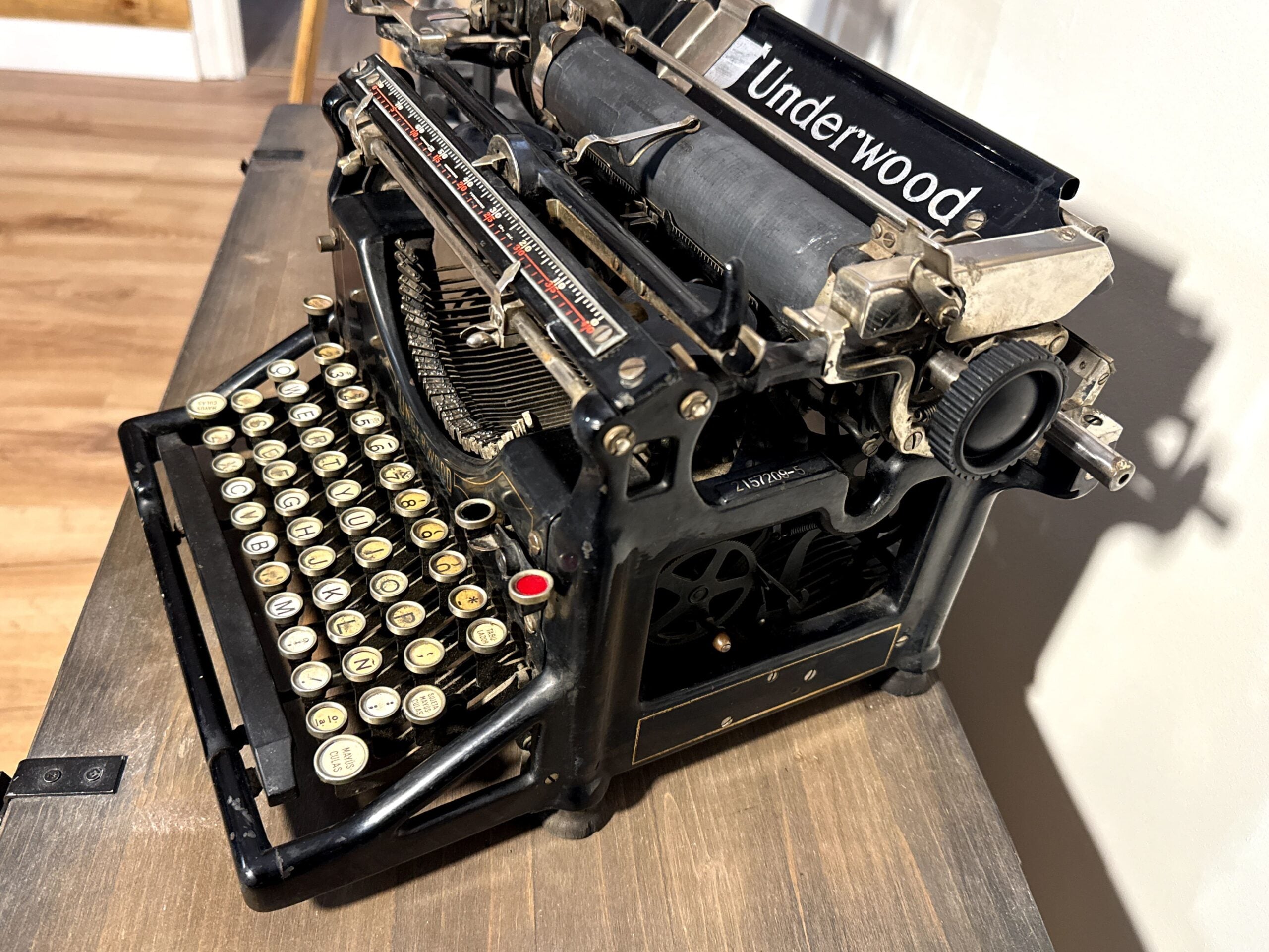 Máquina de escribir antigua Underwood Nº 5 decoración vintage (1926–1927)