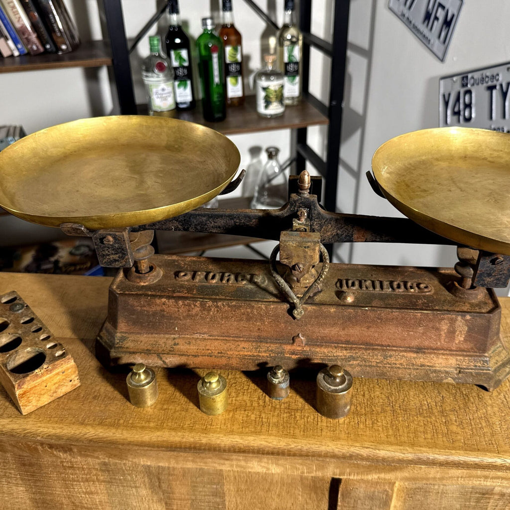 Balanza Antigua Francesa FORCE 10 Kilos – Sistema Béranger con Juego de Pesas (c. 1890–1930)