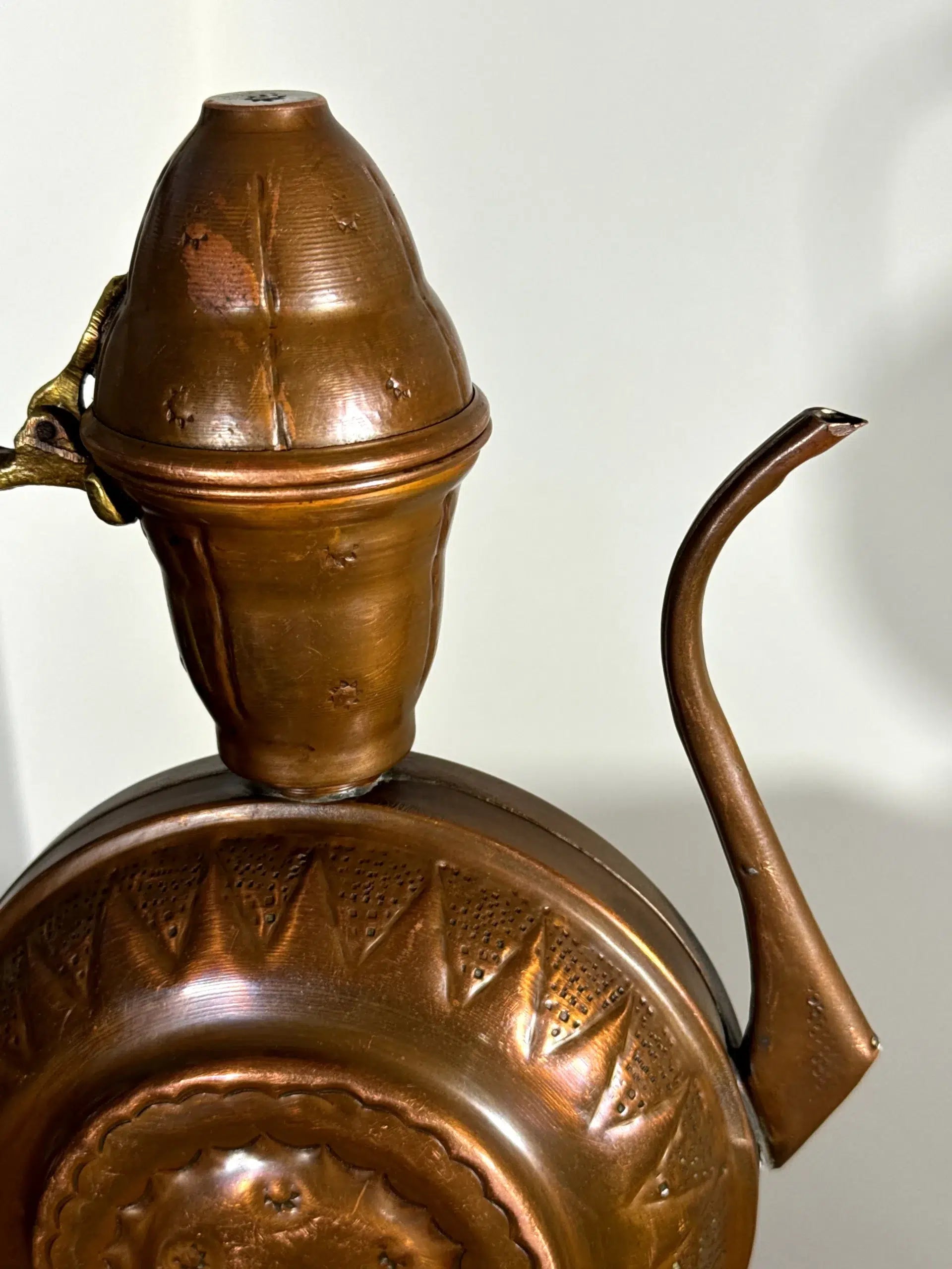 Tetera Tunecina de Cobre (Moringa) – Estilo Oriental Islámico, c. 1940-1950