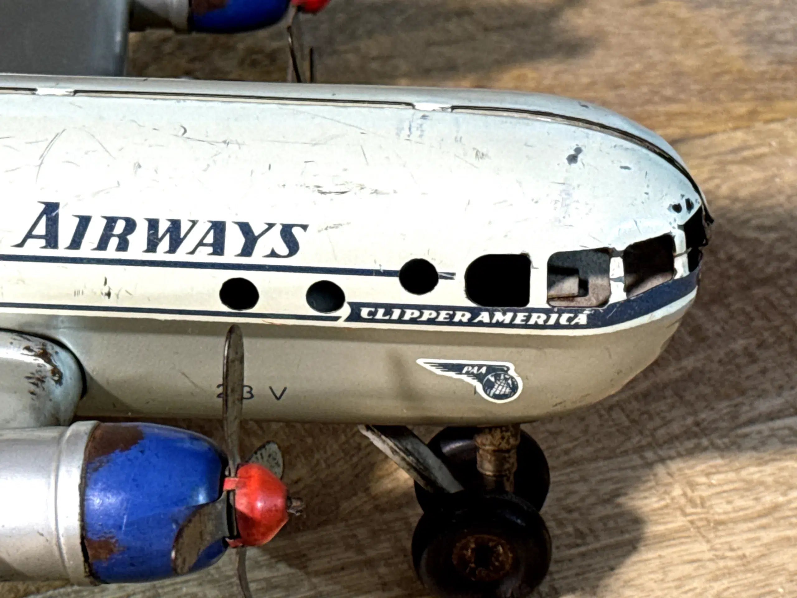 Avión Pan Am Clipper Boeing 377 Stratocruiser de hojalata – Alemania Occidental, años 50