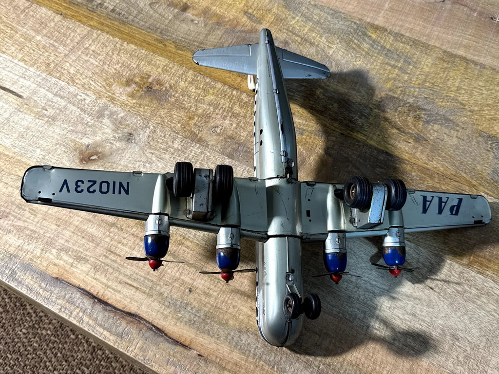 Avión Pan Am Clipper Boeing 377 Stratocruiser de hojalata – Alemania Occidental, años 50