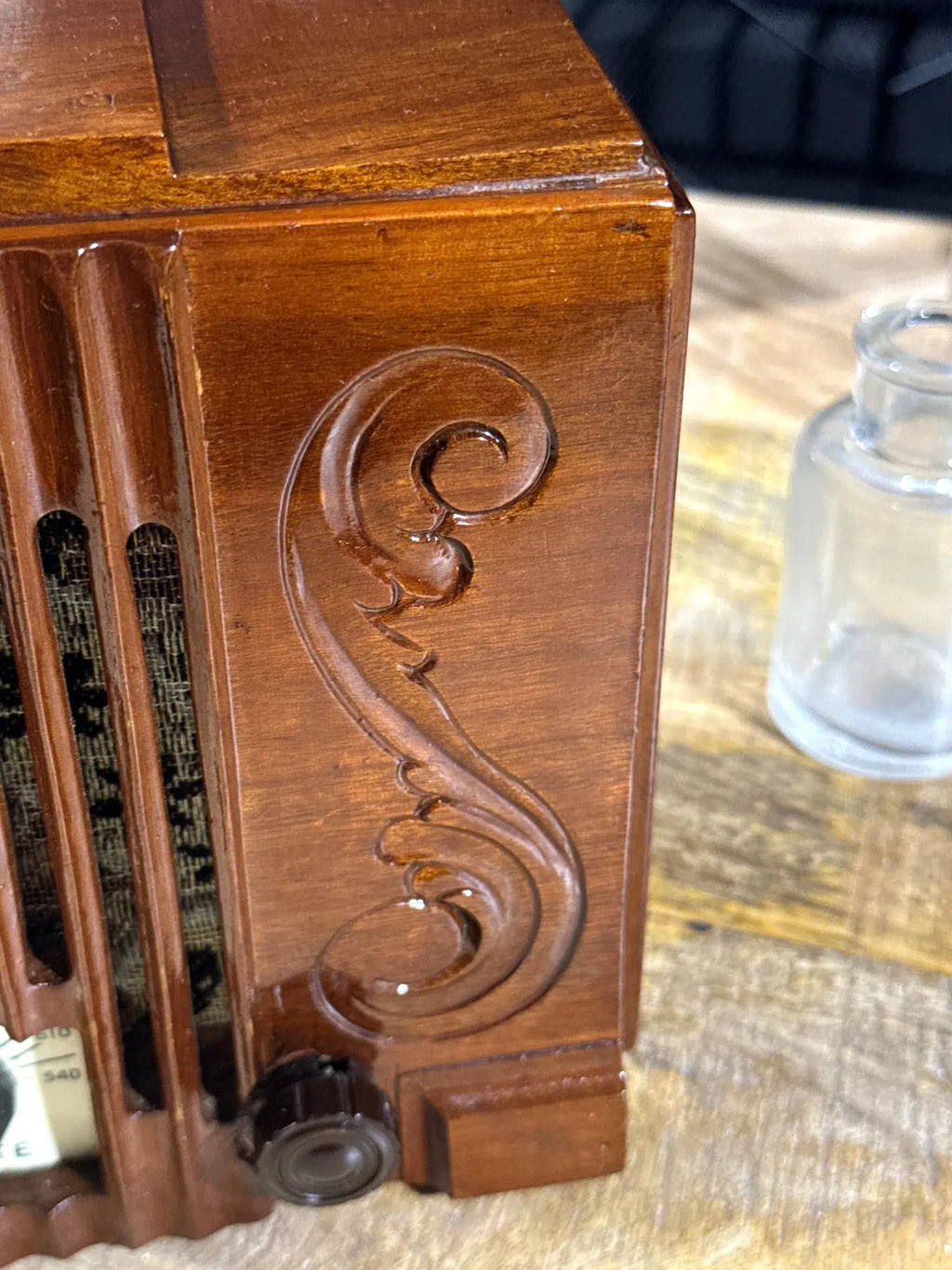 Radio Antigua Kadette Art Déco c.1935 – Radio de Válvulas Americana Funcional en Madera