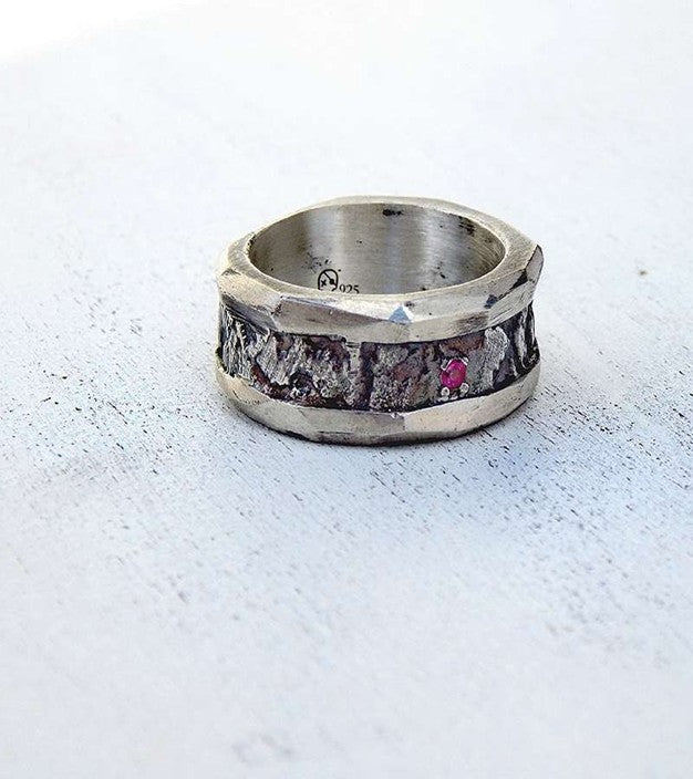 Anillo "Maccus" de Santiago Prada