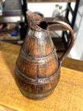 Jarra antigua francesa de sidra en madera y hierro – Normandía/Bretaña, finales del siglo XIX