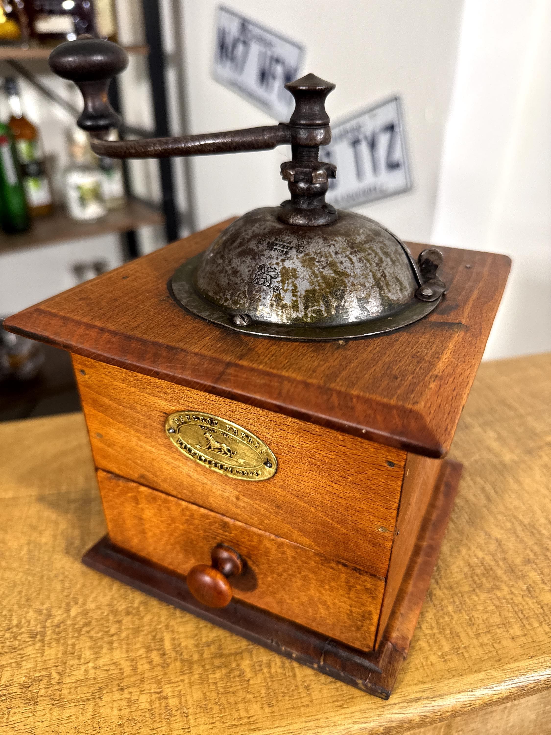 Molinillo de Café Antiguo Peugeot Frères Francia c.1900 | Grinder Vintage de Madera y Hierro | Decoración Farmhouse