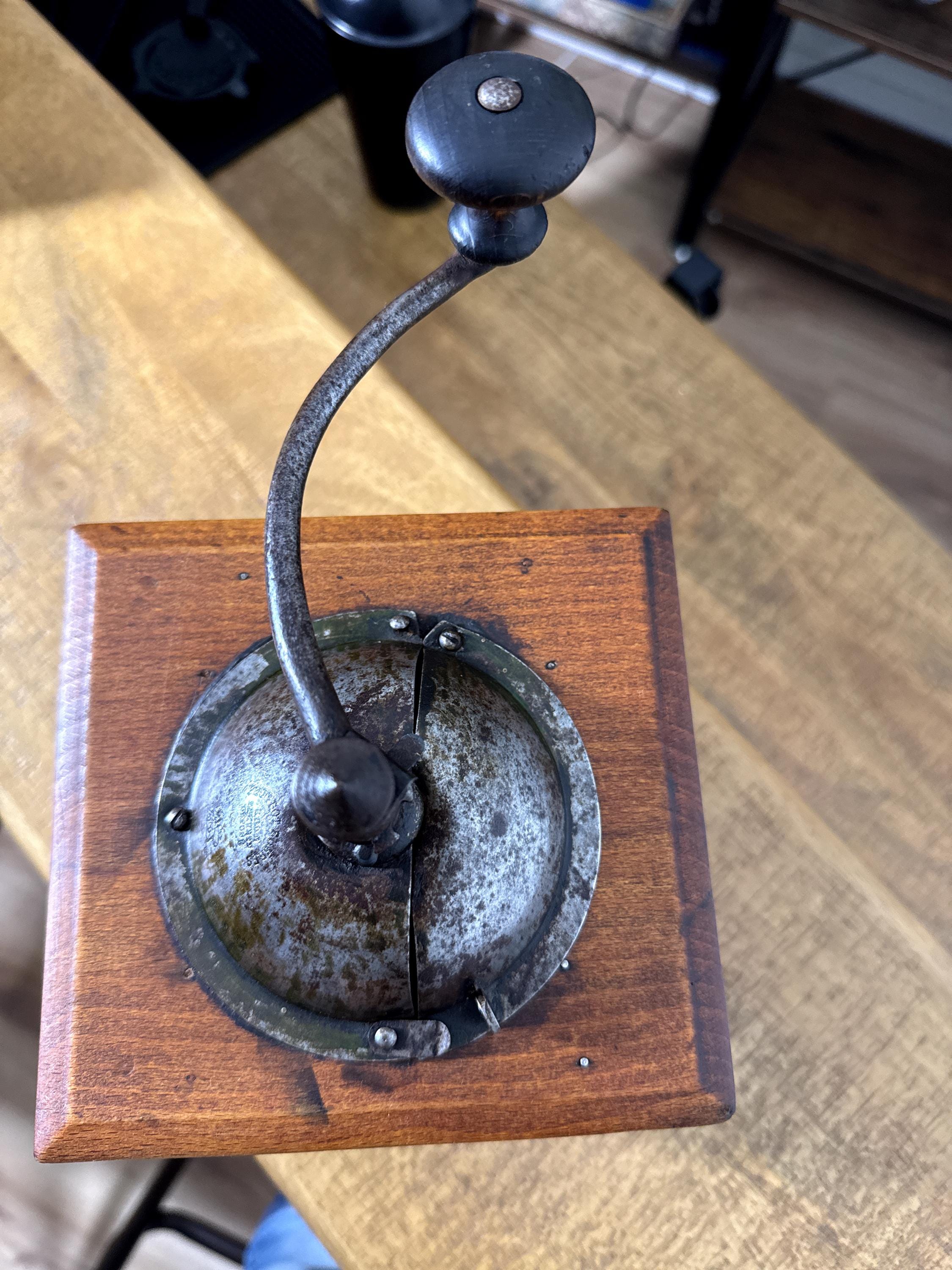 Molinillo de Café Antiguo Peugeot Frères Francia c.1900 | Grinder Vintage de Madera y Hierro | Decoración Farmhouse