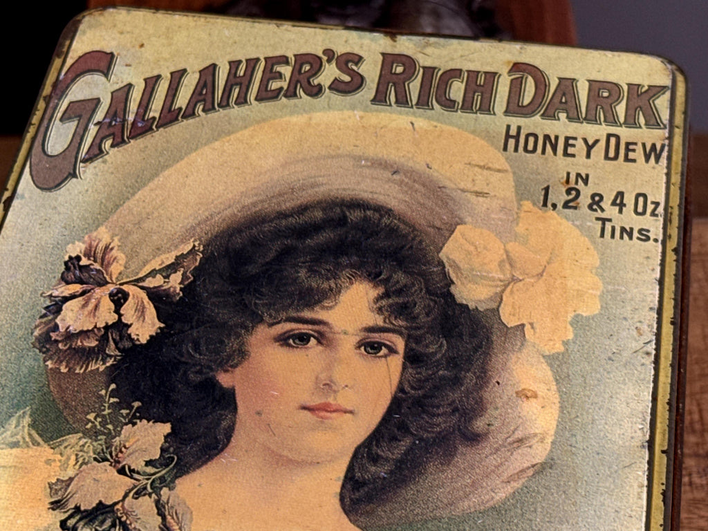 Lata Antigua de Tabaco Gallahers Honey Dew | Caja Publicitaria Inglesa Art Nouveau | Tobacciana Vintage Belle Époque