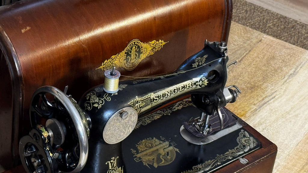 Máquina de Coser Antigua Singer 15K de 1920 | Sphinx Memphis | Estuche, Accesorios y Garantía Original de 1924