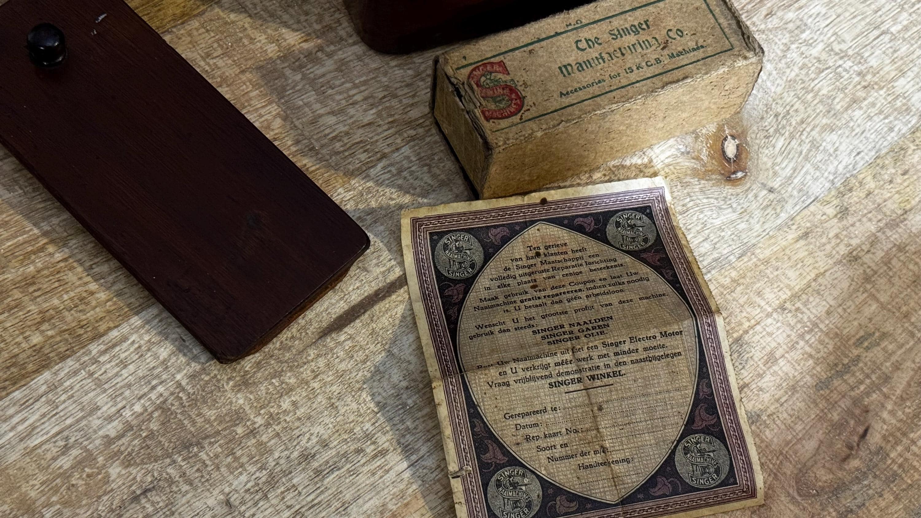Máquina de Coser Antigua Singer 15K de 1920 | Sphinx Memphis | Estuche, Accesorios y Garantía Original de 1924