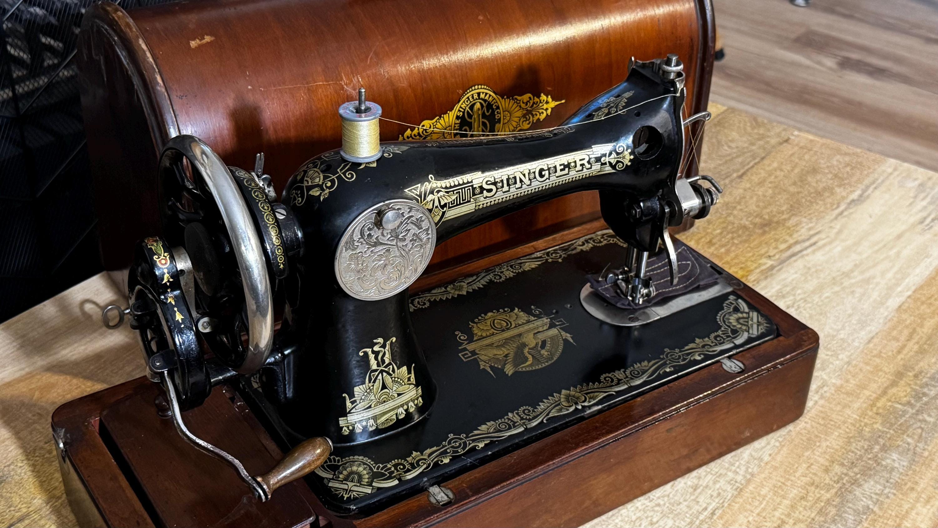 Máquina de Coser Antigua Singer 15K de 1920 | Sphinx Memphis | Estuche, Accesorios y Garantía Original de 1924