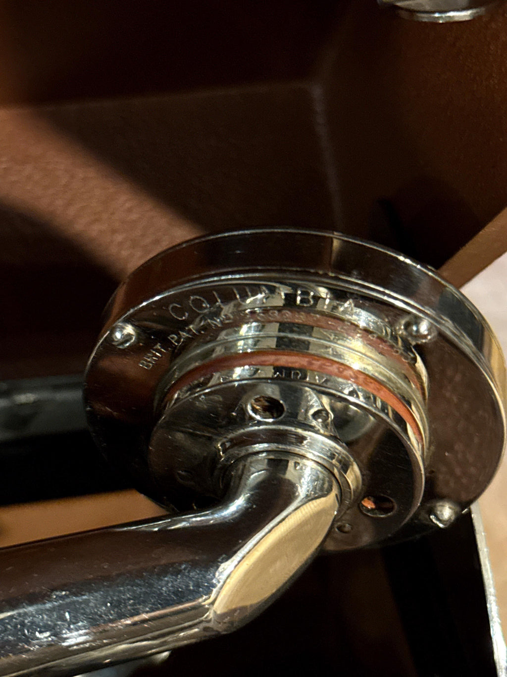 Gramófono Portátil Columbia Viva-tonal Nº 202 | Gramola Antigua Inglesa c.1930 | Reproductor 78 RPM de Cuerda | Made in England