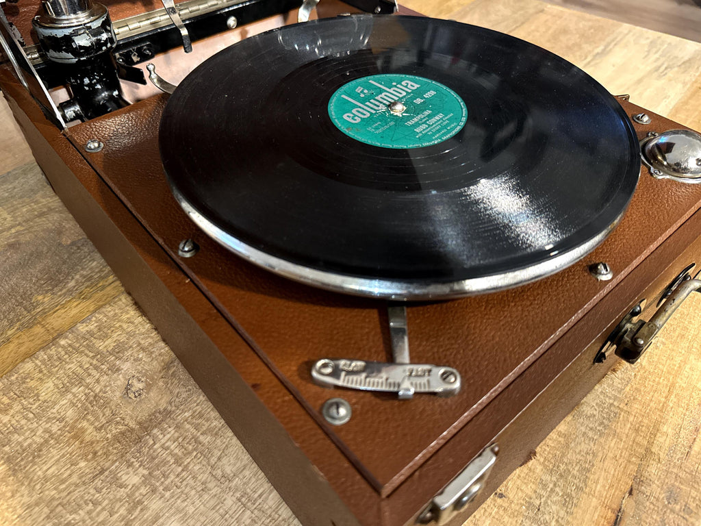 Gramófono Portátil Columbia Viva-tonal Nº 202 | Gramola Antigua Inglesa c.1930 | Reproductor 78 RPM de Cuerda | Made in England