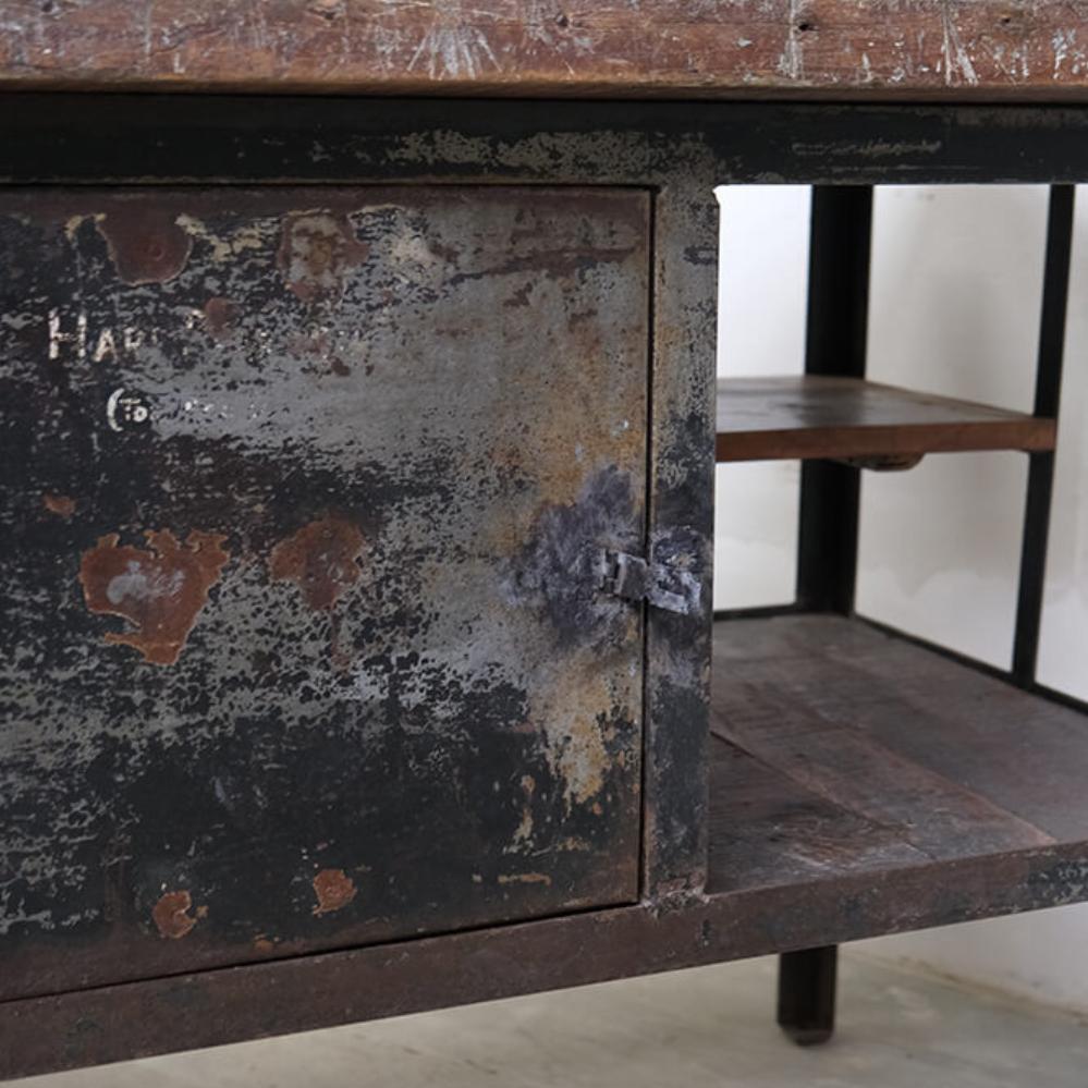 Escritorio Industrial Vintage en Madera y Metal
