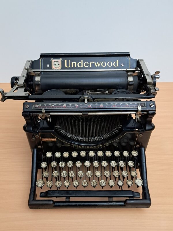 Máquina de Escribir Underwood Standard 12 (1930-1940) - Imagen 9