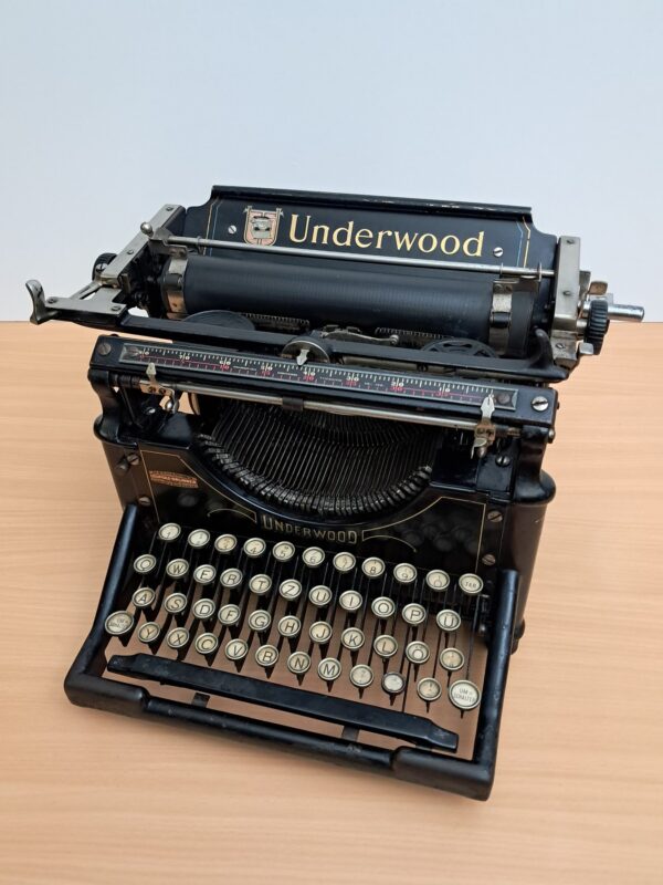 Máquina de Escribir Underwood Standard 12 (1930-1940) - Imagen 13