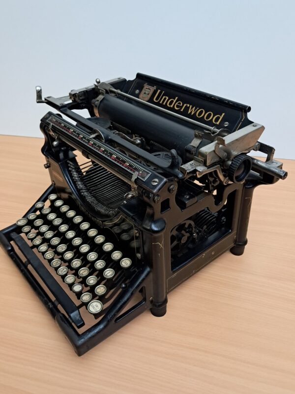 Máquina de Escribir Underwood Standard 12 (1930-1940) - Imagen 14