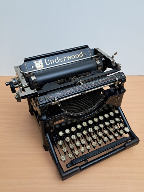 Máquina de Escribir Underwood Standard 12 (1930-1940) - Imagen 2