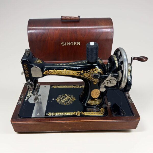 Maquina de Coser Singer 28K (1924)